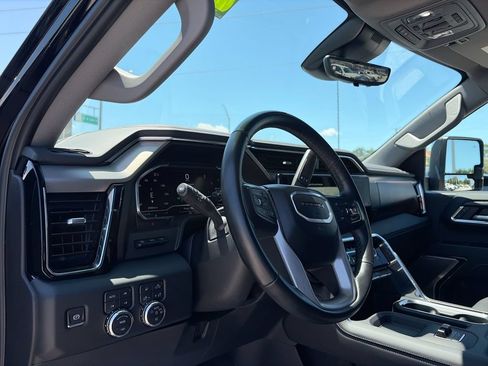 Certified 2024 GMC Sierra 2500 Denali w/ Denali Reserve Package AWD/4WD image 18