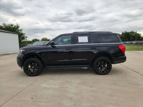 Used 2024 Ford Expedition XLT AWD/4WD image 4