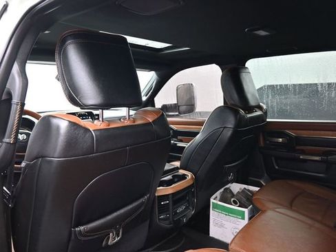 Used 2020 RAM 3500 Limited image 33