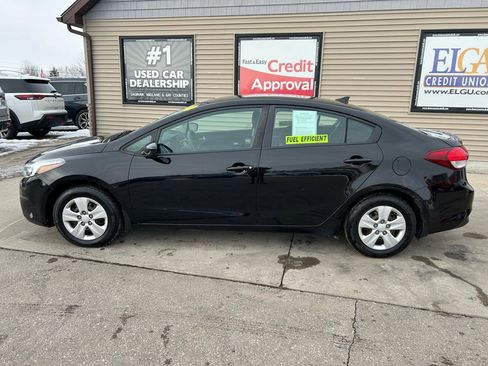 Used 2018 Kia Forte LX w/ LX Rear Camera Package image 5