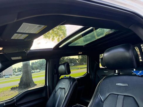 Used 2018 Ford F150 Platinum w/ Equipment Group 701A Luxury AWD/4WD image 46