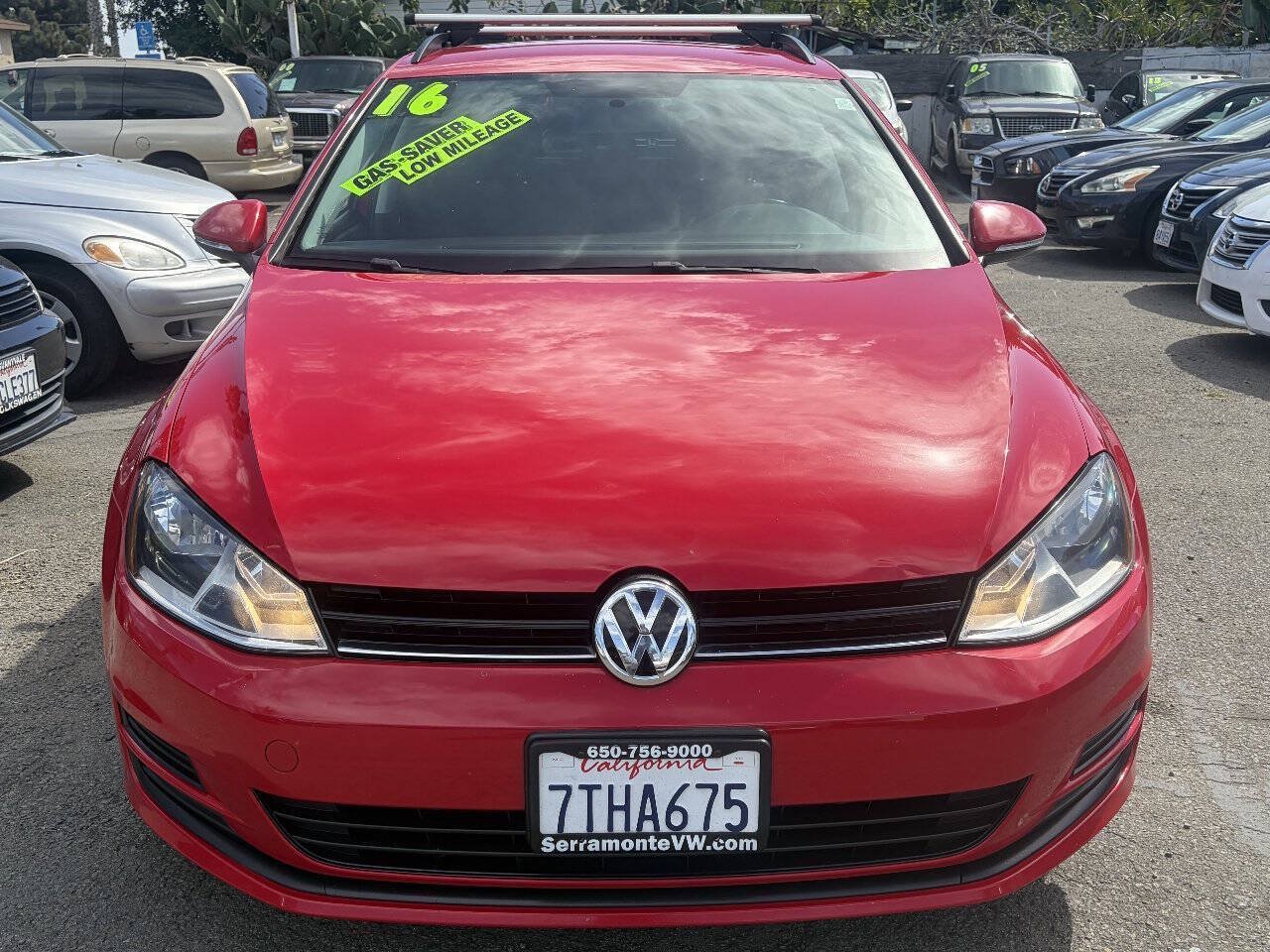 Used 2016 Volkswagen Golf S FWD image 3