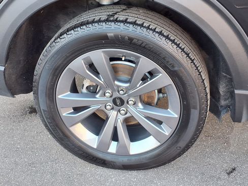 Used 2023 Ford Explorer XLT w/ Equipment Group 202A image 26