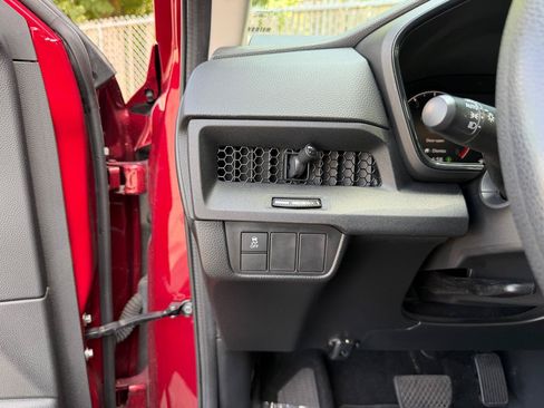 Used 2024 Honda CR-V EX image 12