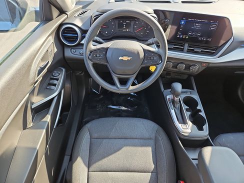 Certified 2024 Chevrolet Trax LS w/ Driver Confidence Package image 11