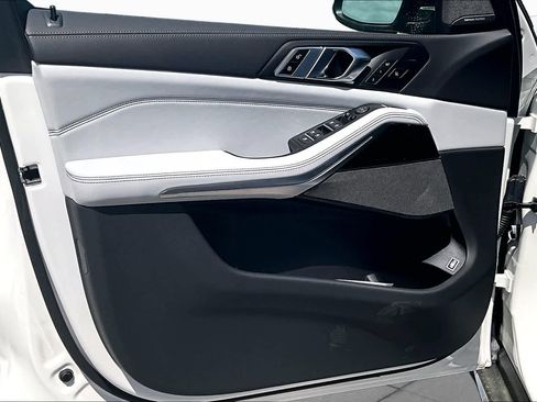 New 2026 BMW X5 xDrive50e AWD/4WD image 10