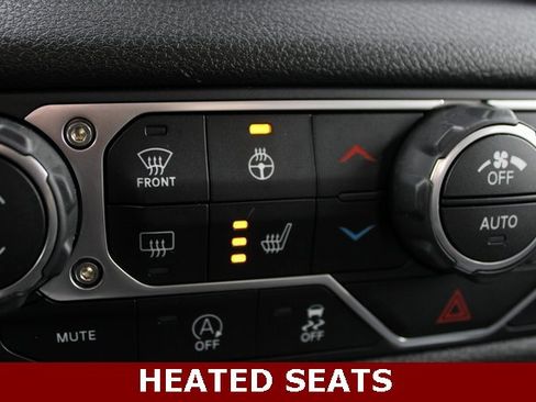 Used 2025 Jeep Gladiator Sport image 19