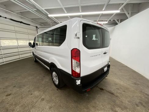 Used 2023 Ford Transit 350 XLT image 4