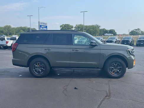 Used 2025 Ford Expedition Tremor AWD/4WD image 6