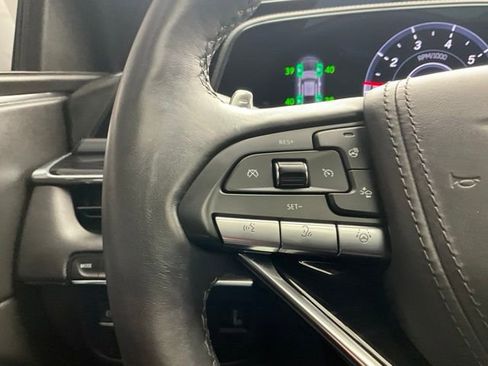 Used 2024 Cadillac Escalade V w/ LPO, ONYX Package AWD/4WD image 19