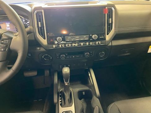 New 2026 Nissan Frontier SV w/ SV Convenience Package AWD/4WD image 12
