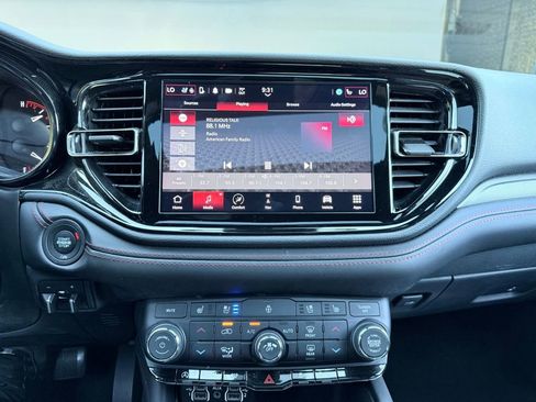 Used 2024 Dodge Durango GT image 21