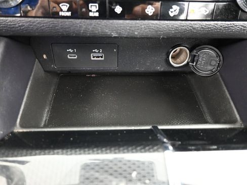 Used 2023 Mitsubishi Outlander SE image 31