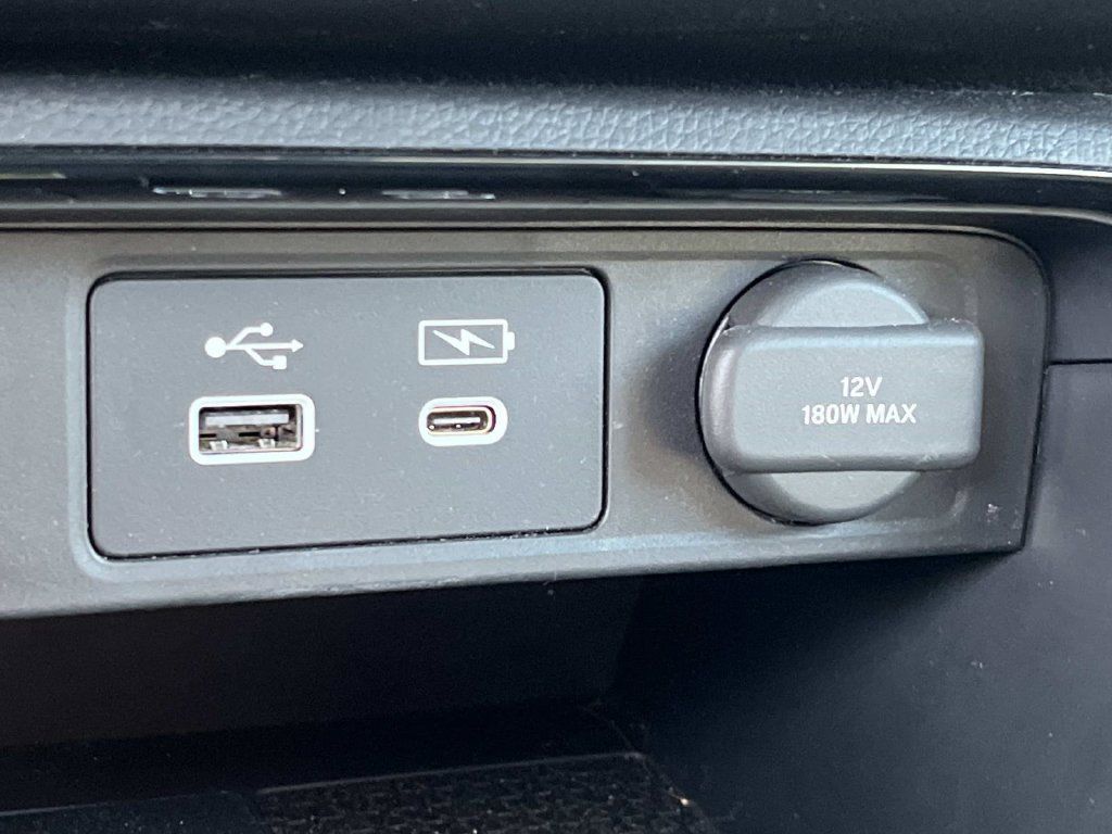 Used 2025 Honda CR-V Sport Touring image 40