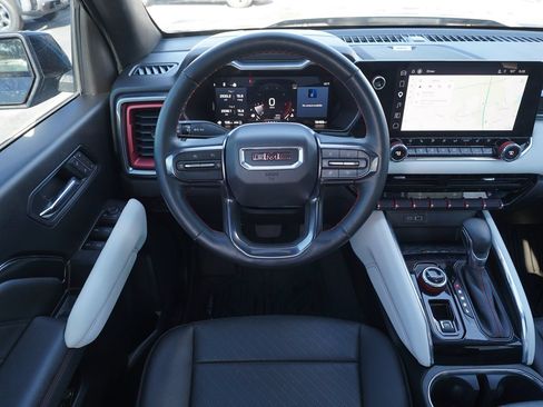 Used 2023 GMC Canyon AT4X AWD/4WD image 9