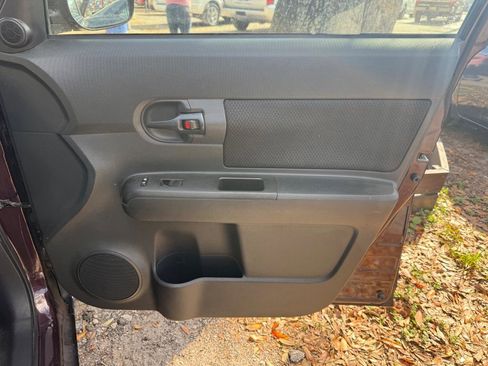 Used 2010 Scion xB FWD image 29