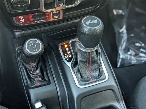 Used 2021 Jeep Wrangler Unlimited Rubicon image 12