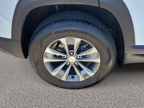Used 2025 Chevrolet Equinox LT w/ Convenience Package II AWD/4WD image 6