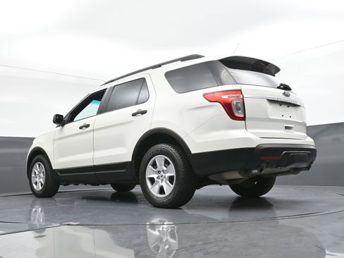 Used 2012 Ford Explorer FWD w/ Class III Trailer Tow Pkg image 24