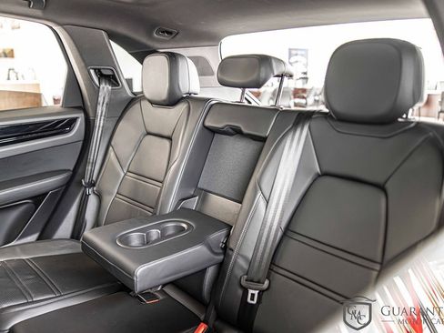 Used 2020 Porsche Cayenne E-Hybrid image 37