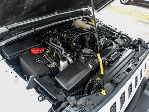 Used 2022 Jeep Gladiator Sport AWD/4WD image 62