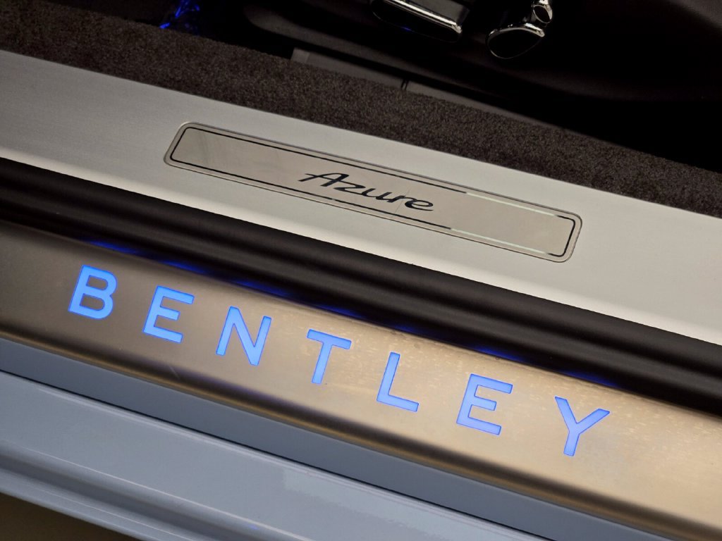 Certified 2023 Bentley Continental GT V8 AWD/4WD image 33