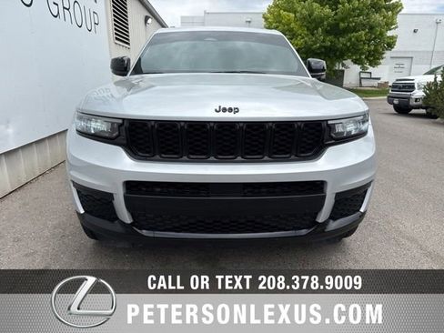 Used 2024 Jeep Grand Cherokee L Laredo AWD/4WD image 9