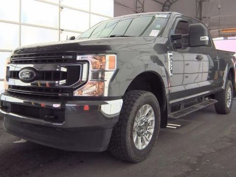 Used 2020 Ford F250 XLT image 1
