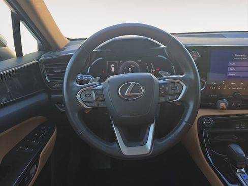 Used 2022 Lexus NX 350 AWD image 12