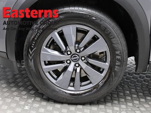 Used 2022 Nissan Pathfinder SV FWD image 33