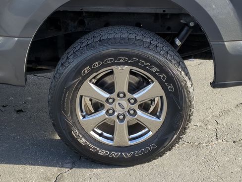 Used 2020 Ford F150 XLT image 13