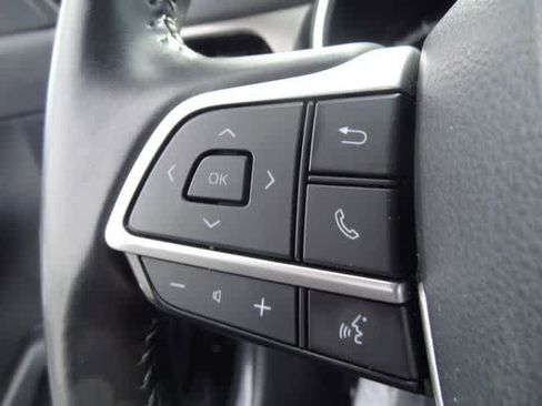 Used 2023 Toyota Highlander XLE FWD image 21