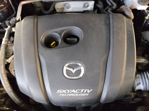 Used 2018 MAZDA CX-5 Touring w/ Preferred Equipment Package AWD/4WD image 30