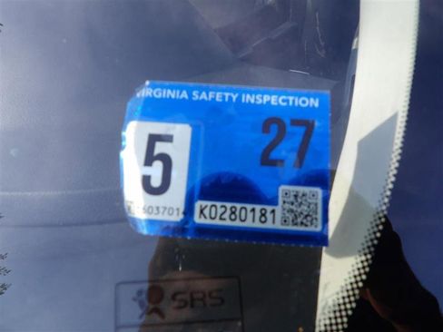 Used 2012 Volvo C30 FWD image 22