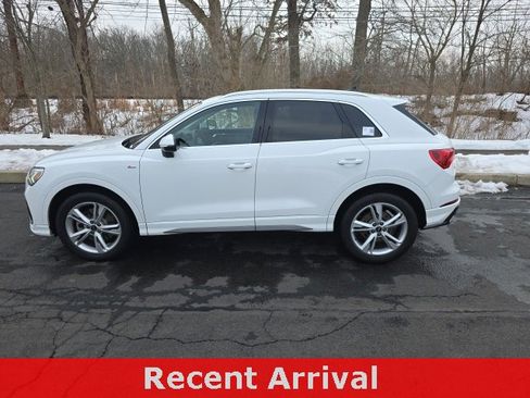 Used 2022 Audi Q3 2.0T Premium Plus w/ Premium Plus Package image 6