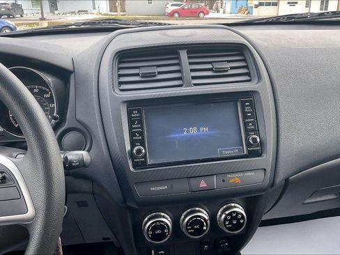 Used 2022 Mitsubishi Outlander Sport ES image 6