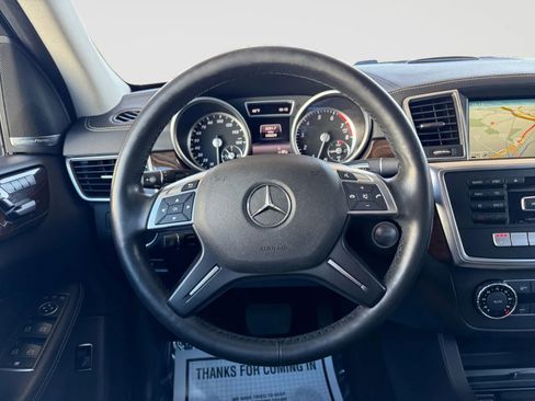Used 2016 Mercedes-Benz GL 450 4MATIC image 27