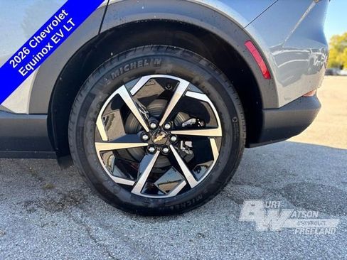 New 2026 Chevrolet Equinox EV LT image 28