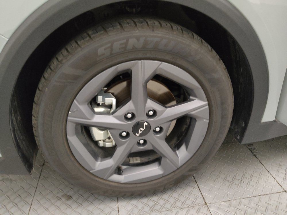 Used 2025 Kia K4 FWD image 31