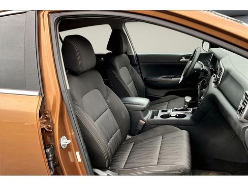 Used 2017 Kia Sportage LX image 8