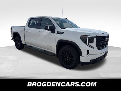 New 2026 GMC Sierra 1500 Elevation w/ Elevation Premium Package