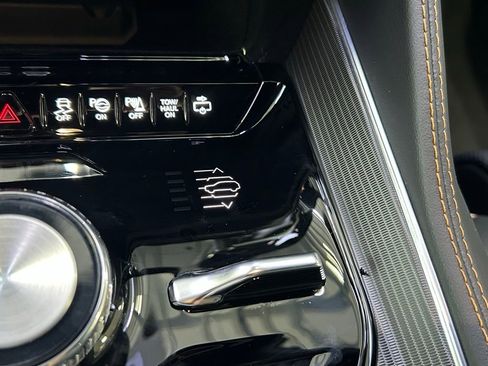 New 2025 Jeep Grand Wagoneer Series III w/ Rear Seat Video Group 1 image 29