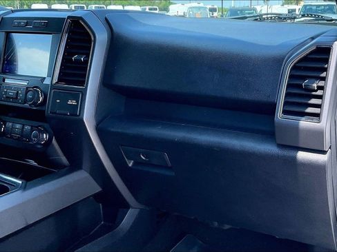 Used 2020 Ford F150 XLT w/ Equipment Group 302A Luxury AWD/4WD image 23