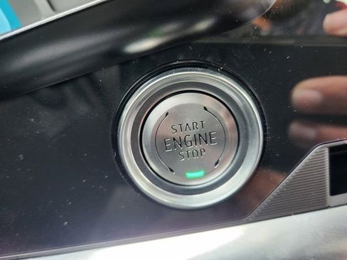 Used 2024 Chevrolet Corvette Stingray w/ Z51 Performance Package image 8