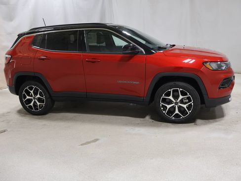 New 2026 Jeep Compass Limited AWD/4WD image 7