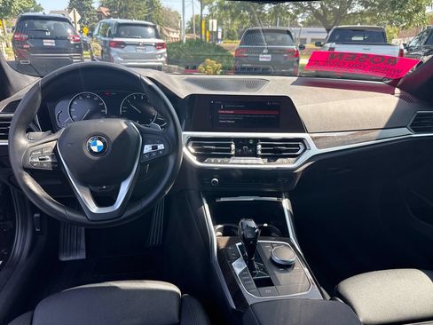 Used 2020 BMW 330i xDrive Sedan w/ Convenience Package AWD/4WD image 23