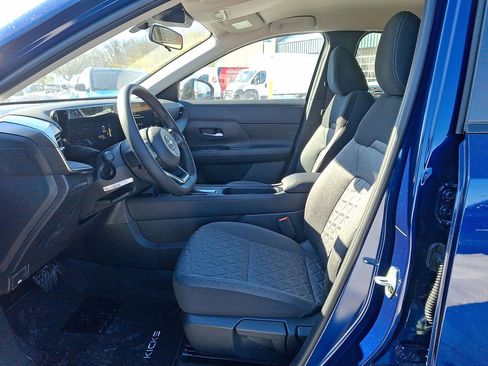 Used 2026 Nissan Kicks SV w/ Charging Package image 11