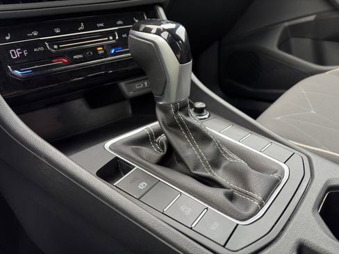 Used 2025 Volkswagen Jetta Sport image 21