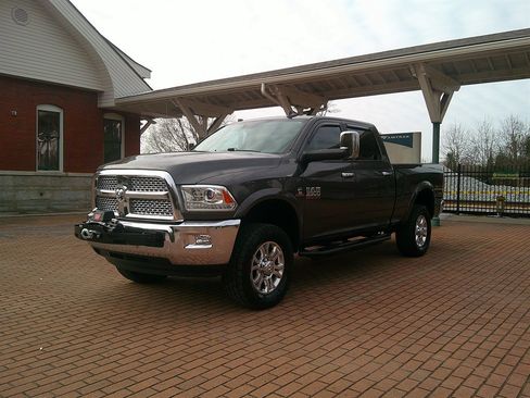 Used 2018 RAM 3500 Laramie image 1