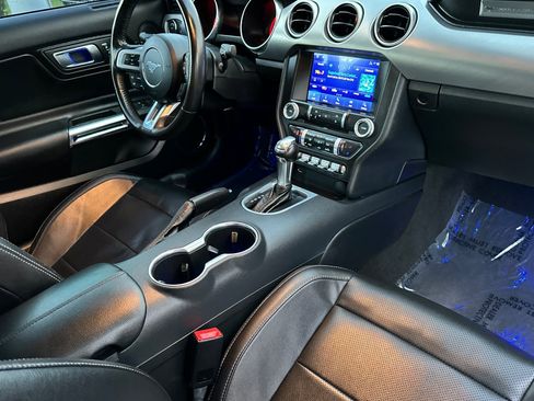 Used 2021 Ford Mustang Premium image 15